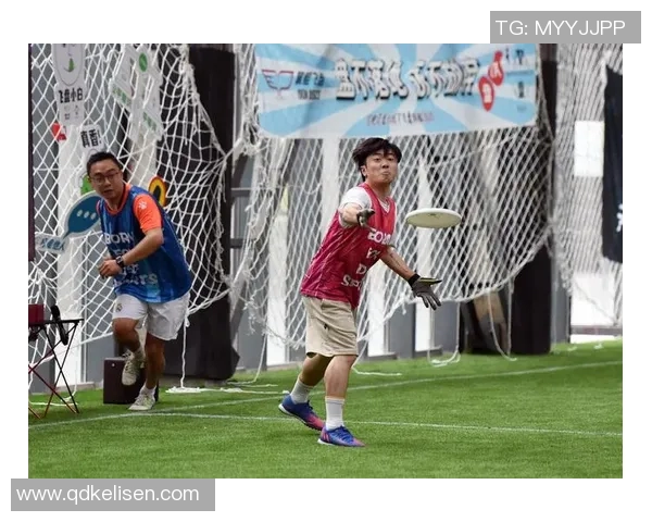 重庆飞盘队与北京飞盘队赛后复盘分析实力对比与战术探讨 重庆飞盘队与北京飞盘队赛后复盘分析实力对比与战术探讨